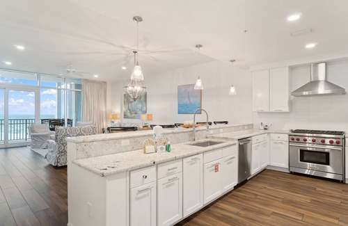 Ono Island Condo | Premium, Spacious, Beachfront-Vista Del Mar 402