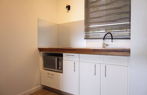 Faaa Apartment | Premium suite near the airport with WiFi and air conditioning