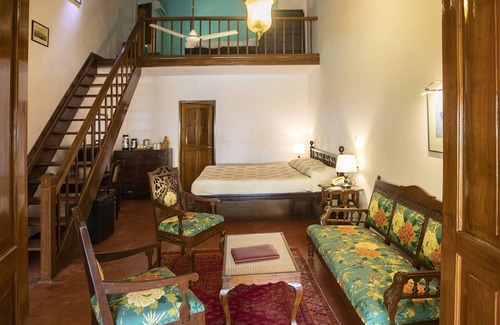 Nagoa Hotel | PRESA di GOA