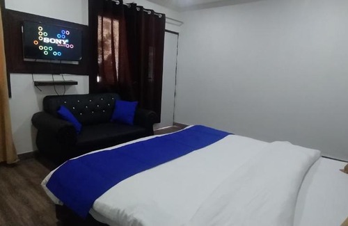 Ganaur Hotel | Presidia Heights Apartments, Divine City