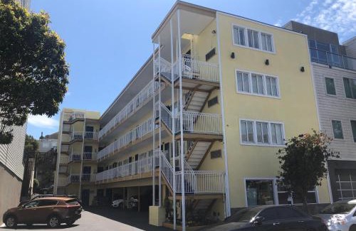 Cow Hollow Hotel | Presidio Parkway Inn