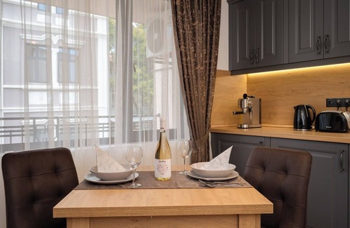 Varna City Centre Apartment | Prestige Central Apartments-Atelier 7