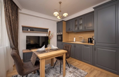 Varna City Centre Apartment | Prestige Central Apartments-Atelier 5