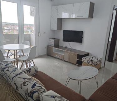 Mbrostar-Urë Apartment | Prestige Residence Fier