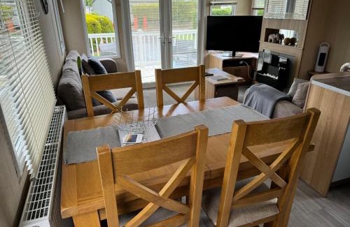 Berwick-upon-Tweed Resort | Prestige Static Caravan on 5 Star Holiday Park