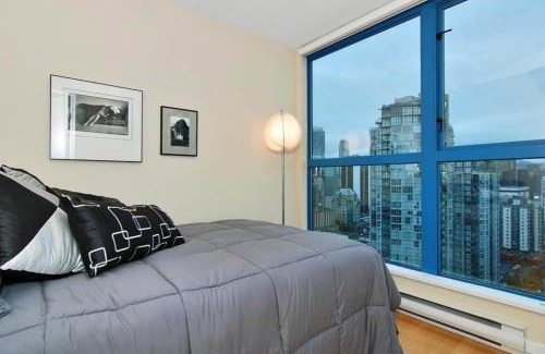 Coal Harbour Apartment | Prestige Vancouver Stay Modern 2BR in Coal Harbour