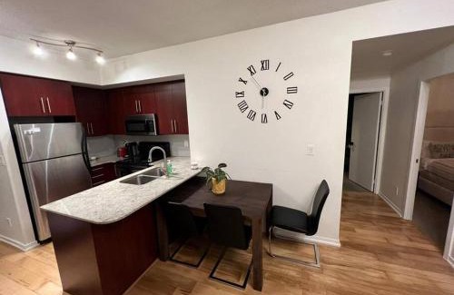 Downtown Toronto Apartment | Prestigious 2-Bdrm Condo - across from Scotiabank Arena