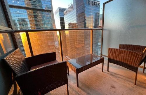 Downtown Toronto Apartment | Prestigious 2-Bdrm Condo - across from Scotiabank Arena