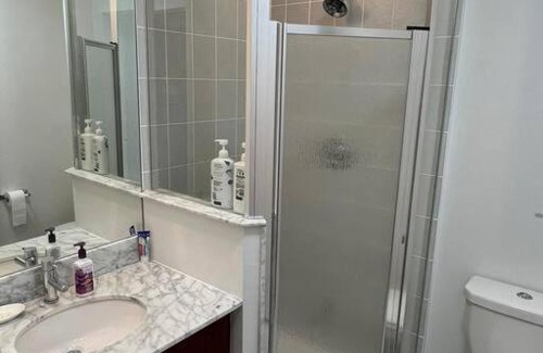 Downtown Toronto Apartment | Prestigious 2-bdrm Condo in the Heart of Toronto