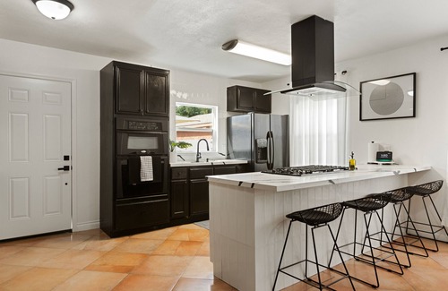 Ontario House | Prestine Pet Friendly Home near Ontario Airport- Convection Center