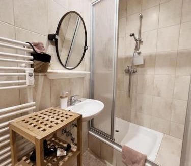 Zwickau Apartment | Pretty Home City Lounge