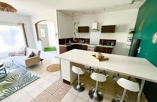Mauguio House | Pretty house for 6
