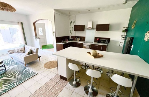 Mauguio House | Pretty house for 6