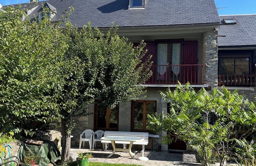 Cadeac House | Pretty mountain house