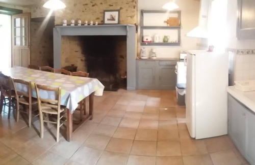 Saint-Marcory Cottage | Pretty restored farmhouse in Saint Marcory