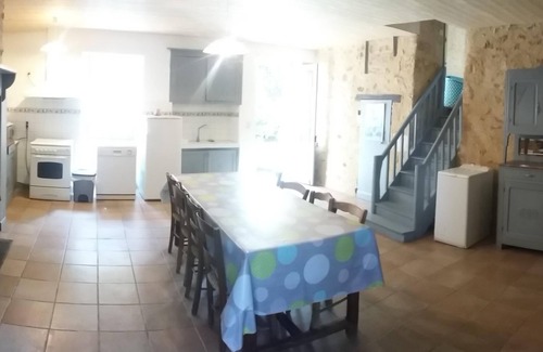 Saint-Marcory Cottage | Pretty restored farmhouse in Saint Marcory