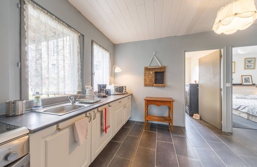 Vieille-Brioude House | Pretty riverside house, veranda overlooking nature and activities