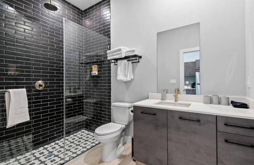 Flagler Village Apartment | Pretty Rola 304 Luxury Apt w King Bed Central Area