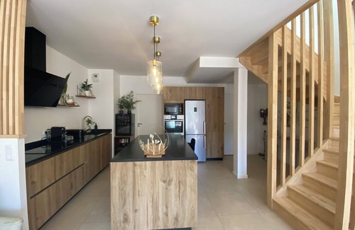 Saint-Pee-sur-Nivelle Condo | Pretty semi-detached house ideally located on the edge of the lake of Saint pée sur nivelle