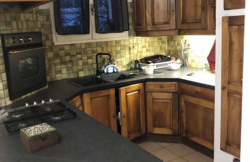 Gap House | Pretty town house with large fenced garden to accommodate your pets.