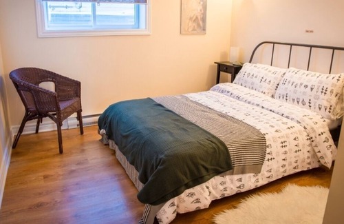 Hull Apartment | Pretty two bedroom apartment 10 minutes from Ottawa