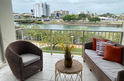 Townsville Apartment | Pretty views on Stanley