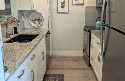 Dunedin Condo | Price Reduction! Ocean Breeze Retreat for Spring, Summer & Fall Rental
