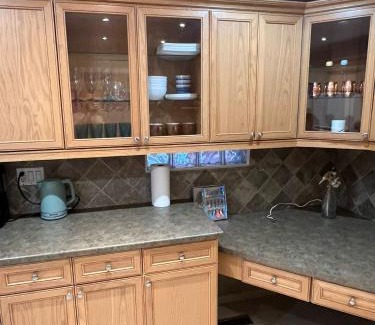 Downtown Mississauga House | PriceDrop Stays-Best Value in Core Mississauga