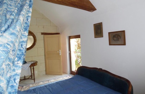 Courchamps Apartment | prieure le compostelle gite la renaissance
