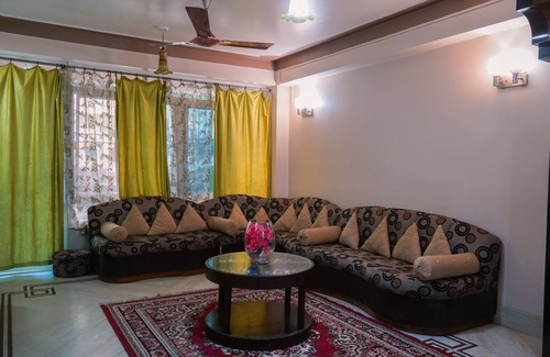 Gangtok Apartment | "Prime 4BHK: Ideal Location, 5 Min Walk to Market!"
