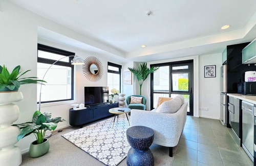 Auckland Central Business District Apartment | Prime CBD Location-Walk to Spark Arena & Britomart