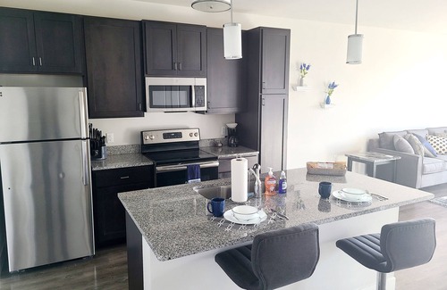 Midtown Apartment | Prime CWE Area w/Lux Amenities and King Bed (304)