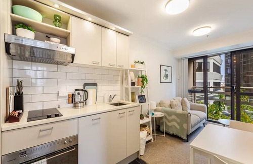 Grafton Apartment | Prime Location - 2 Bedroom Urban Retreat