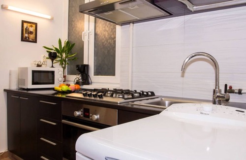 Bucharest Apartment | Prime Location Apartment Near Tineretului Park | City Centre | Metro