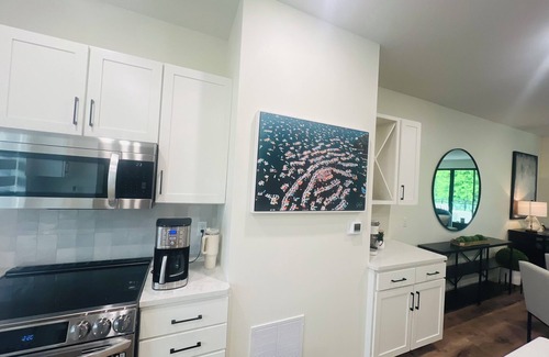 Arnolds Park House | Prime Location! Beautiful and spacious 3-bedroom townhome in the heart of Boji!