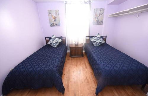 Rideau Heights Apartment | Prime Location Duo Nest & Rest