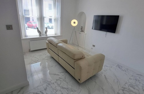 Ayr Apartment | Prime Location in Ayr Town Centre yet only 300yds from the beach.