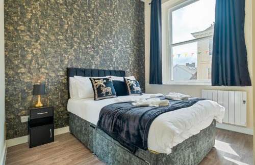 Canterbury Apartment | Prime Location - Modern 1BR in Canterbury Centre