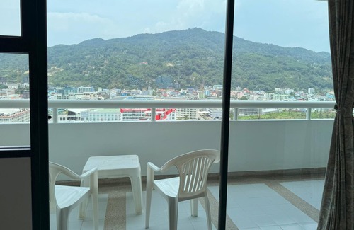 Patong Apartment | Prime location near the beach, market & nightlife