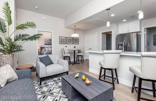Tucson Condo | Prime Location Retreat!