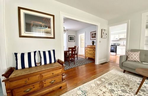 Clayton House | Prime Location ~ Stunning Village White House, Pillars of Clayton