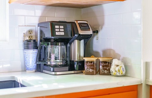Short North House | Prime Location Top Rated Clean Parking Free