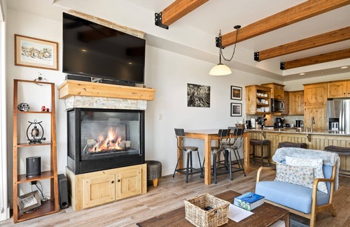 Kimball Junction House | Prime Park City Location, 10 min to Canyons Village, Full Kitchen, Private Hot Tub