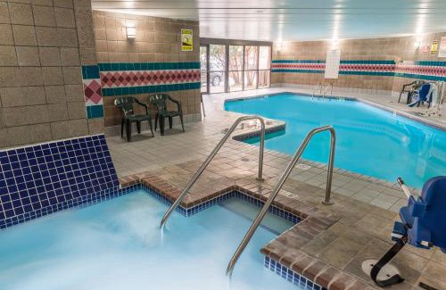 Burnsville Hotel | Prime Rate Inn