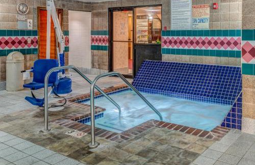Burnsville Hotel | Prime Rate Inn