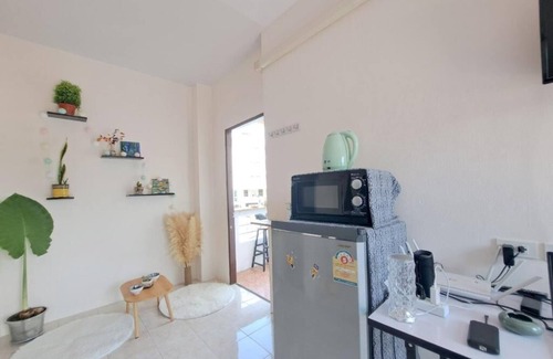 Patong Apartment | Prime retreat next to Patong Beach and dining. Cozy, private, and unforgettable.