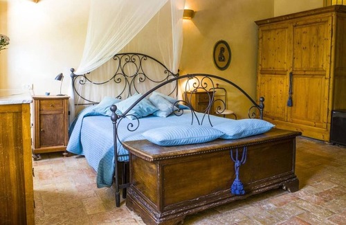 Rupoli Villa | Prime Vacation Villa in Metauro Valley