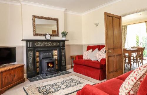Keswick House | Primrose Cottage