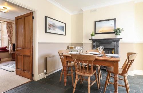 Keswick House | Primrose Cottage