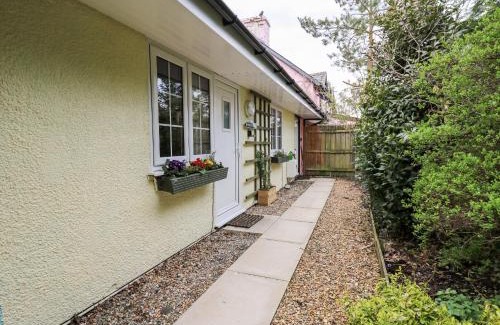 Crossgates House | Primrose Cottage